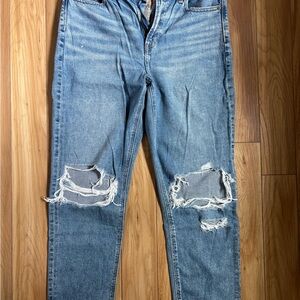 AE Mom Jean